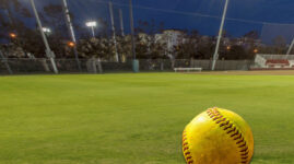 Slow Pitch Softball – Women and Men Hit Different Balls